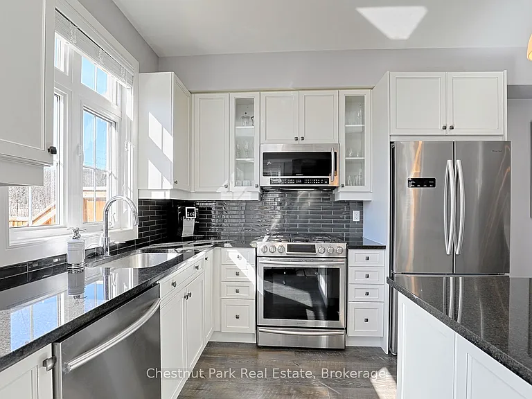 132 Yellow Birch Cres — Photo 11