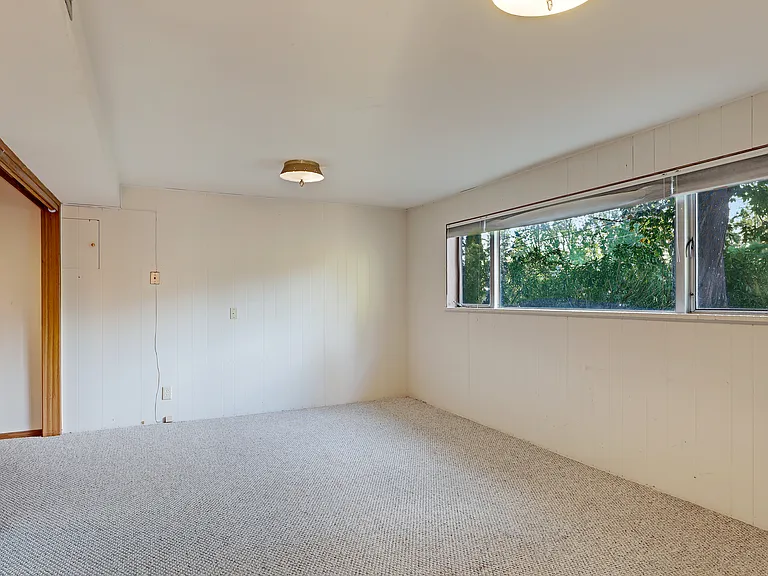 8700 25th Ave NE — Photo 15