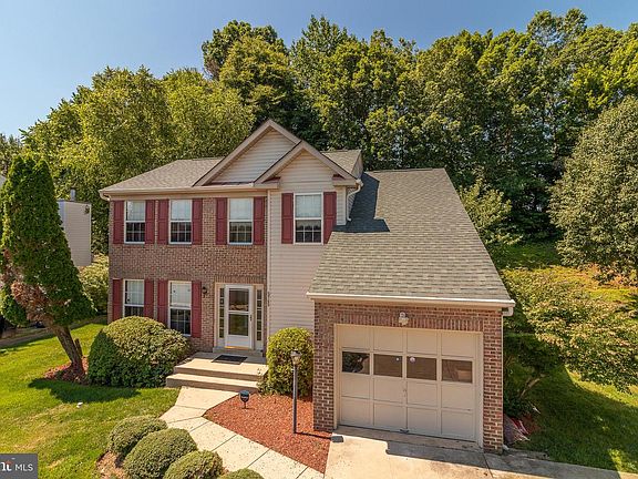 2nd image of 5745 Rhode Island Dr
