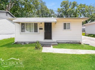 3544 Adie Rd, Saint Ann, MO 63074