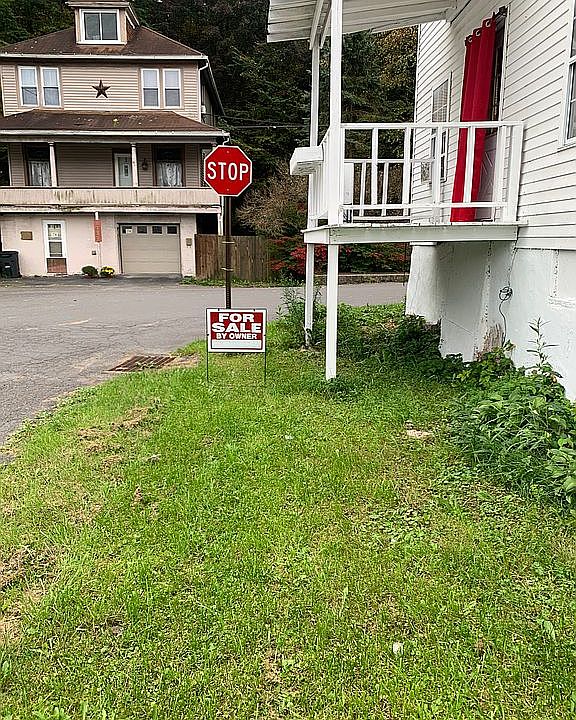 1st image of 1501 W Wood St