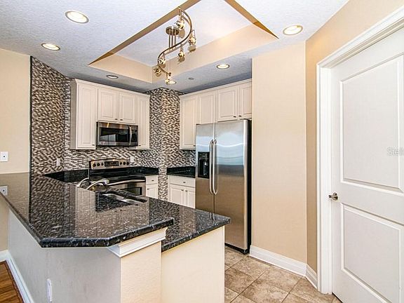 5th image of 449 S 12th St Unit 606