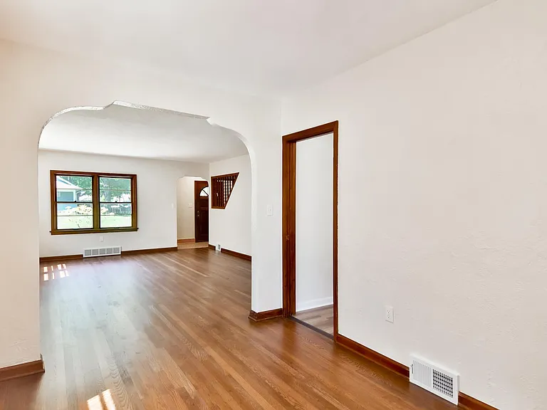 207 Rome Ave — Photo 2