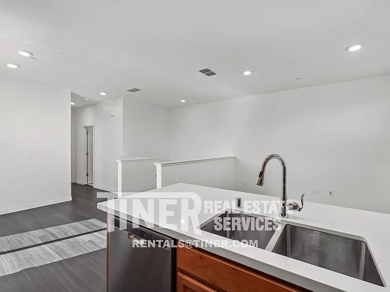 4152 Rotor Ln — Photo 26