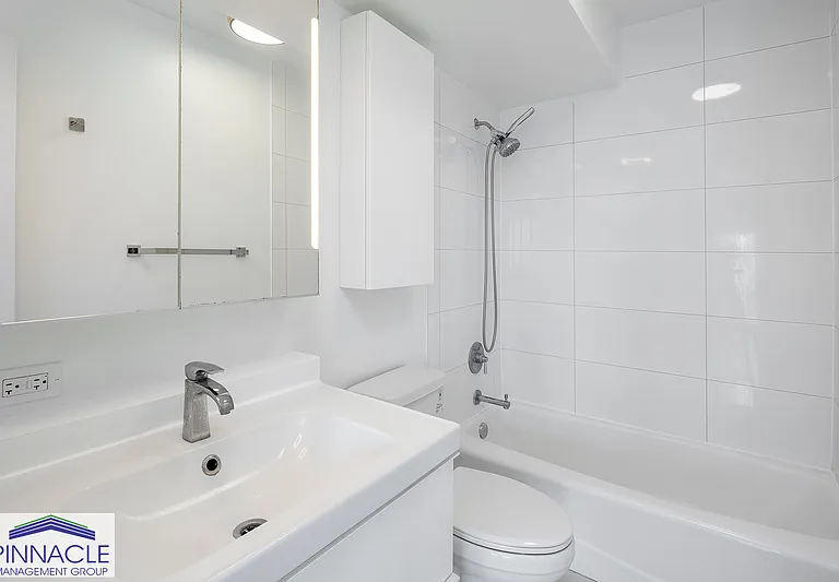 1516 Ward Ave #706 — Photo 9