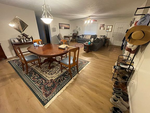 2nd image of 3677 Shady Oak Cir #1