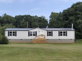 127 Charissa Dr, Eden, NC 27048