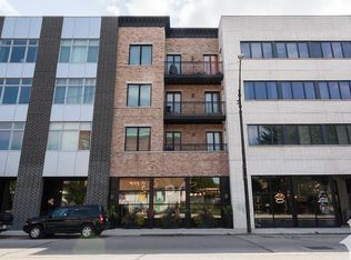 1641 W Grand Ave #304, Chicago, IL 60622