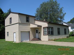 1116 Oregon Ave, Erie, PA 16505