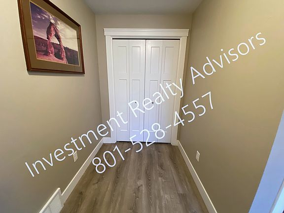 3rd image of 263-265 S Poplar Ct #F