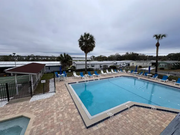27 Driftwood Ln, Fruitland Park, FL 34731
