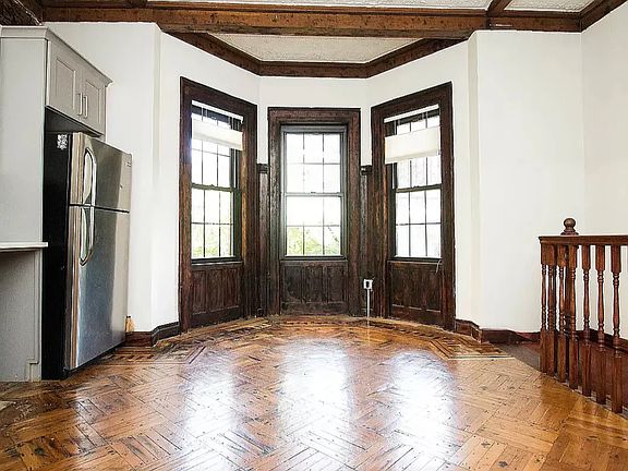 3rd image of 28 Stuyvesant Ave #1A