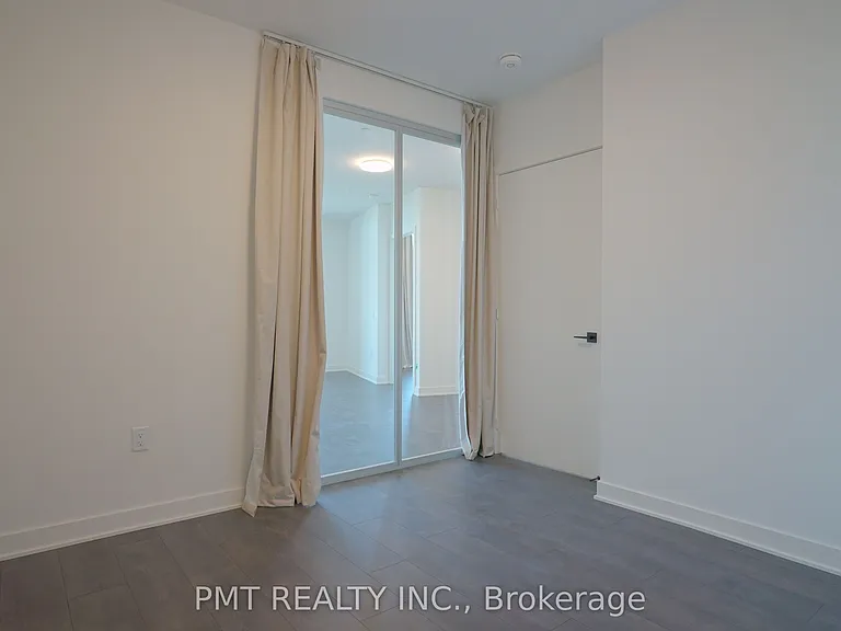 1185 Dupont St #719 — Photo 20