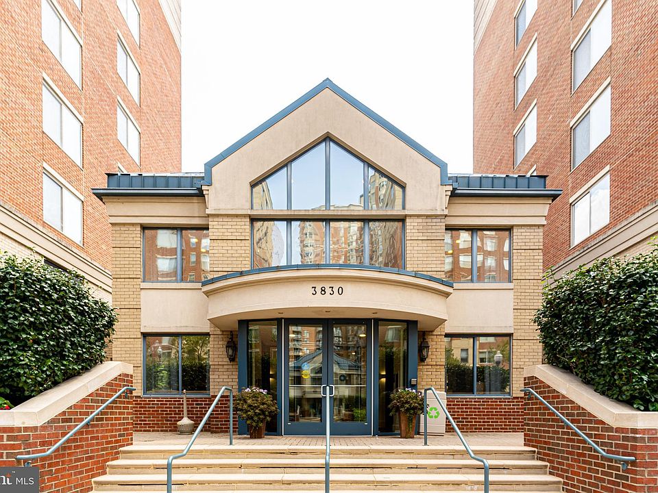 1st image of 3830 9th St N APT 104E