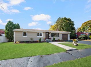 195 Lake Garden Dr, Cranston, RI 02920