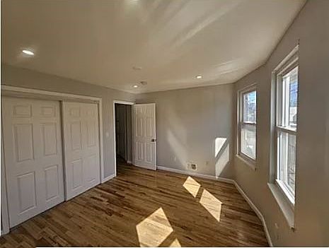 3rd image of 437 Elm St #1L