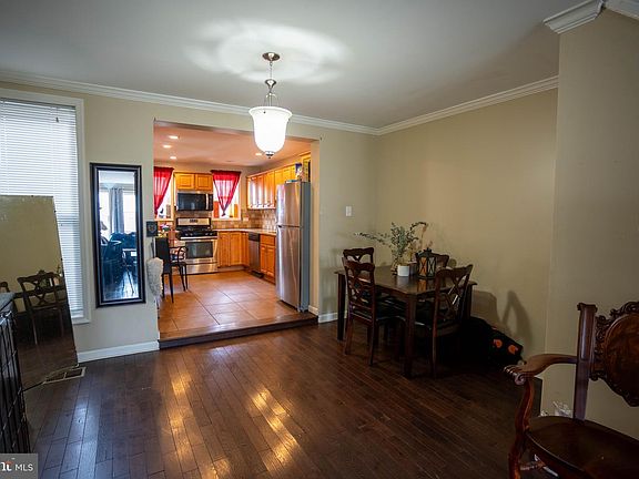4th image of 5935 Kemble Ave