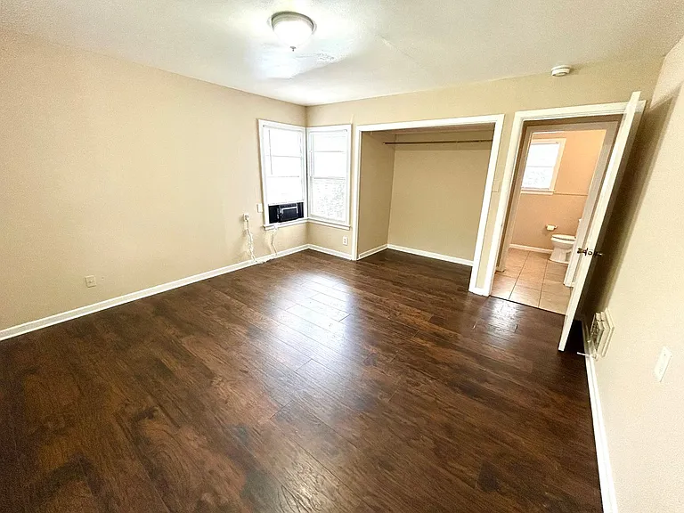 218 La Manda Blvd — Photo 9
