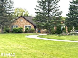 77801 Pearl Dr, Romeo, MI 48065