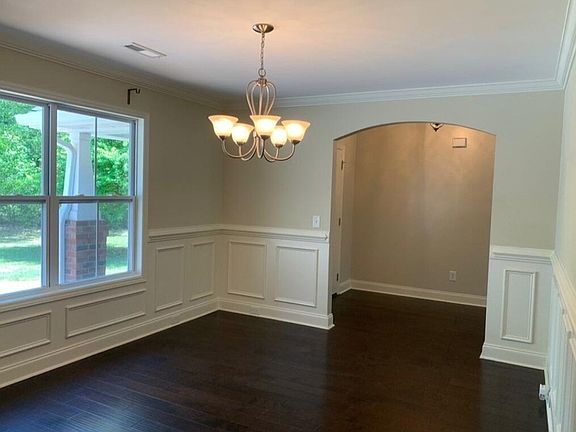 4th image of 4000 Cox Rd