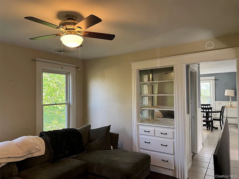 9 Bartlett St — Photo 10