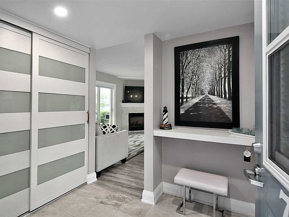 3rd image of 797 Johnston Park Ave
