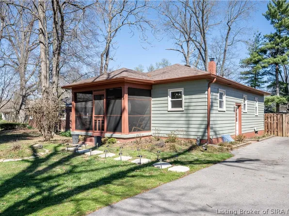 5 Forest Drive, Jeffersonville, IN 47130