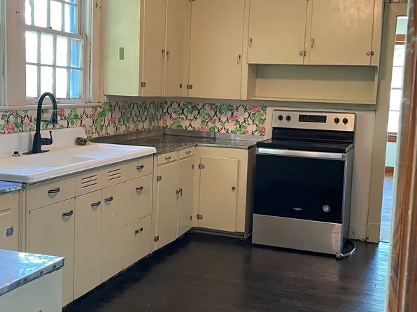 2615 20th St, Meridian, MS 39301