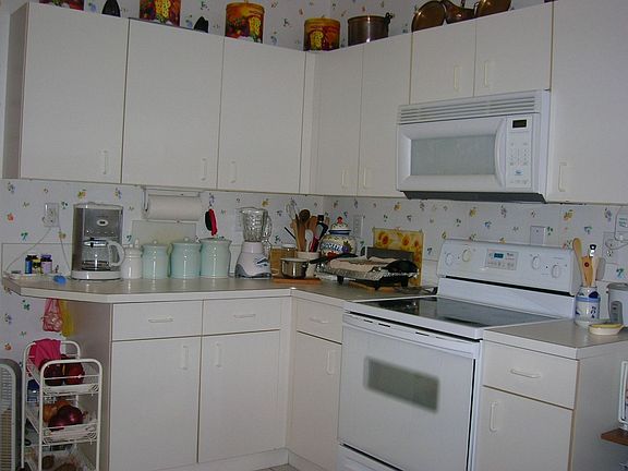 5th image of 16433 NW 21st St