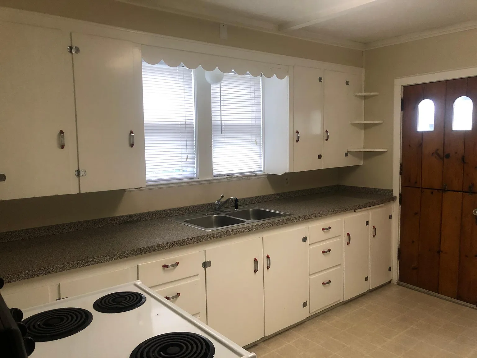 2 bed, $1,350 — Photo 4