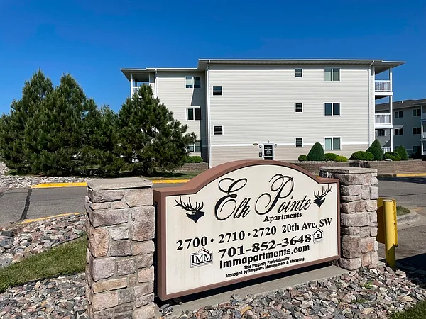 Elk Pointe Apartments