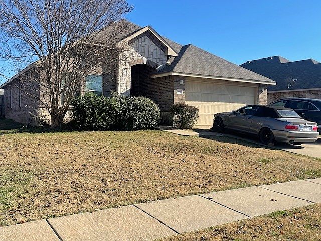 1st image of 302 Azalea Dr