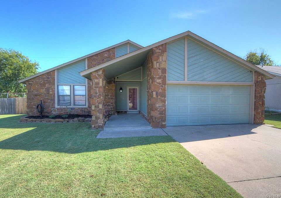 1st image of 13887 S Poplar Pl E