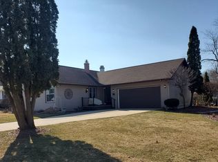 119 Arbor Hill Dr, Janesville, WI 53548