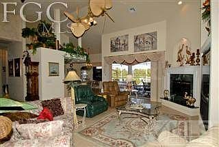4th image of 1721 SW 51st St