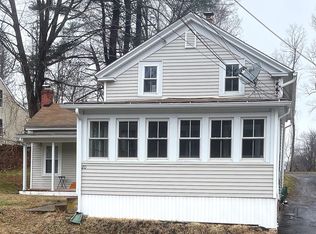 40 Elm St, Tariffville, CT 06081