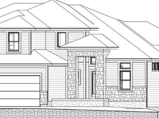 7048 Cedar St, Prairie Village, KS 66208