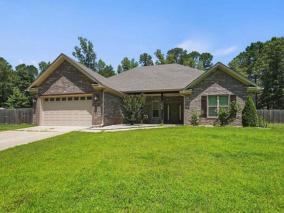 3rd image of 10684 Hinds Rd