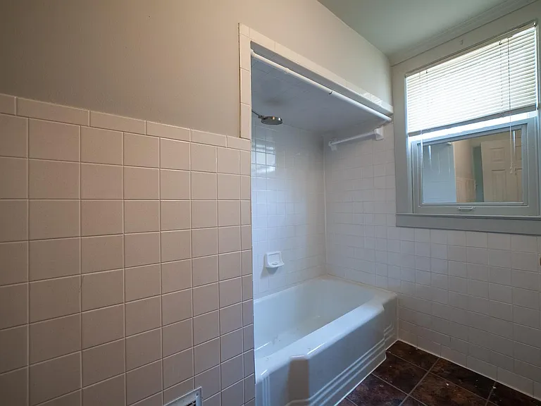 35 S Rembert St — Photo 12