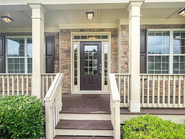 5840 Zelkova Dr — Photo 2