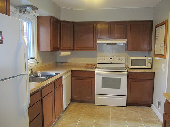 2nd image of 1203 Hawthorne Ave
