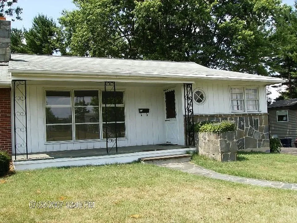 708 Prices Fork Rd