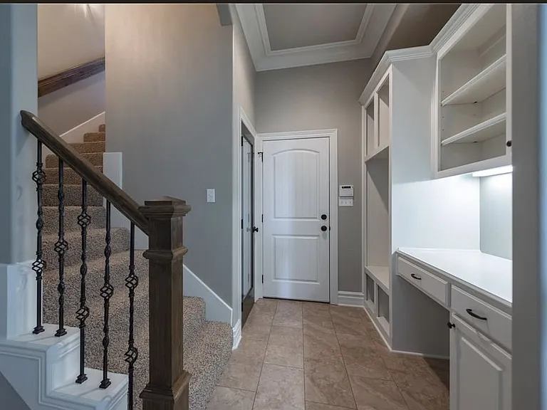 155 Lori Dr — Photo 11
