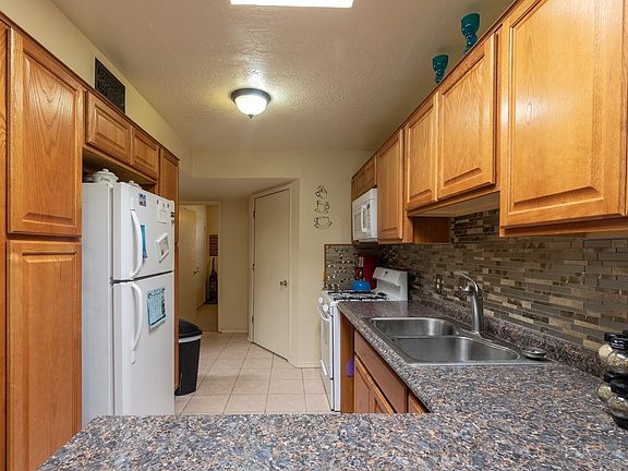 5th image of 1032 Camino Vista Aurora