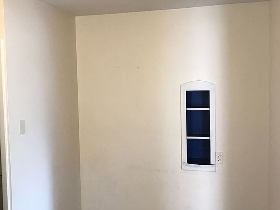5th image of 2431 9th Ave Unit A