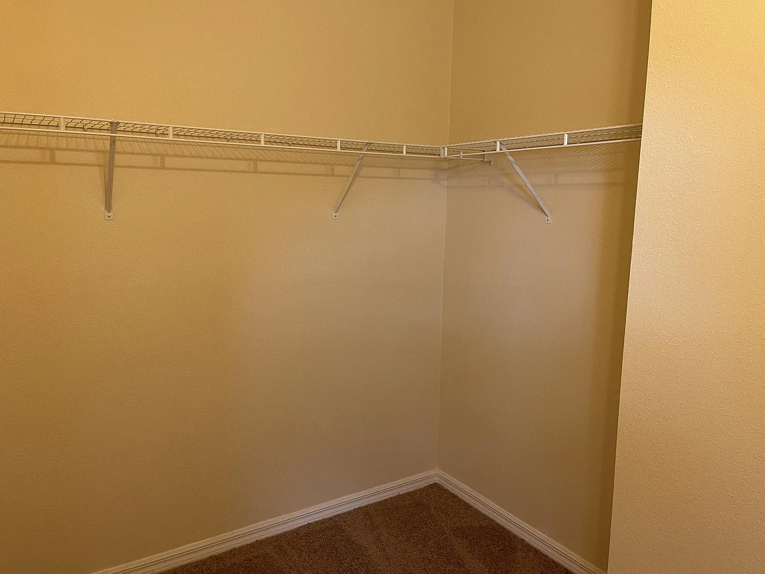 935 Cumberland Drive - Unit 1 — Photo 2