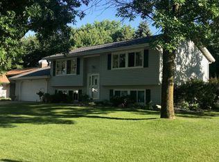 800 95th Ln NE, Blaine, MN 55434