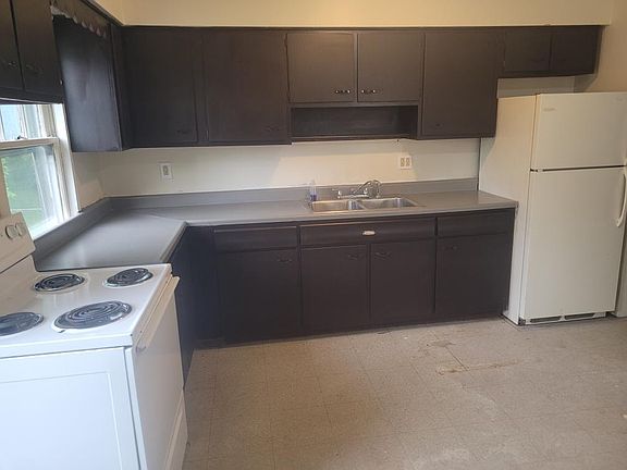 2nd image of 304 W Fairview Ave #304