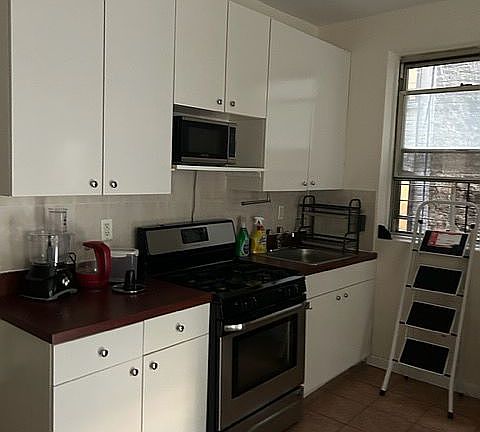 5th image of 1689 1st Ave APT 4