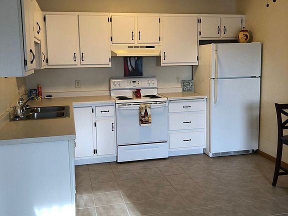 3rd image of 1121 S 50th Ave APT 40